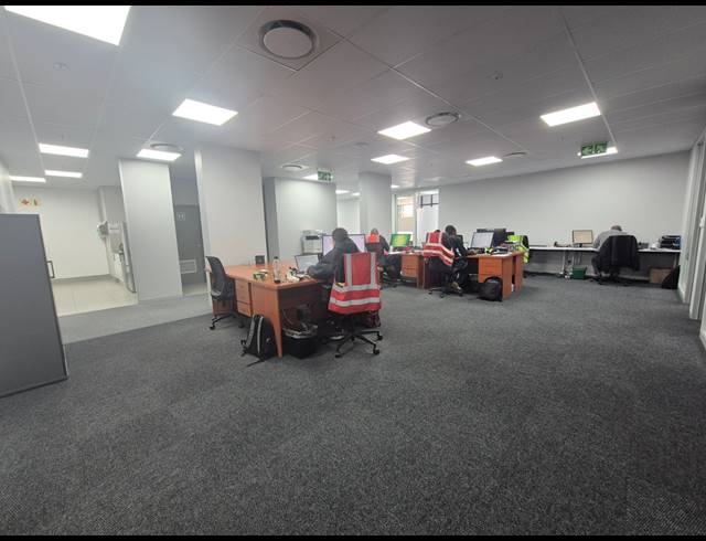5,623M² WAREHOUSE TO LET IN GOSFORTH PARK